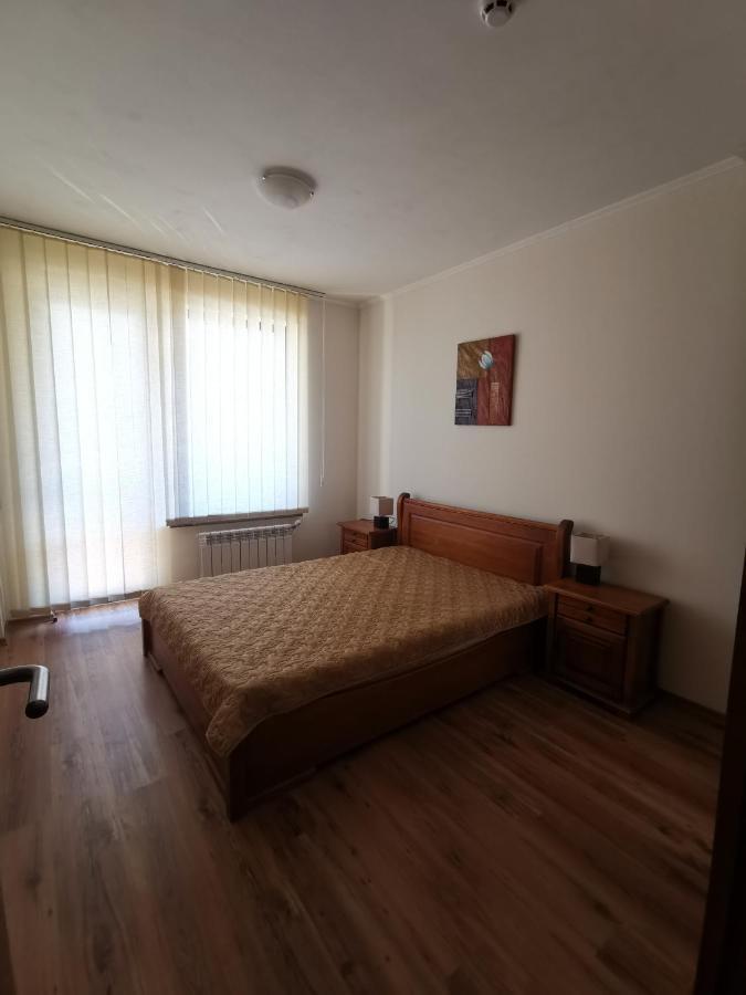 Sunny Home By The Lift In Bansko Bagian luar foto